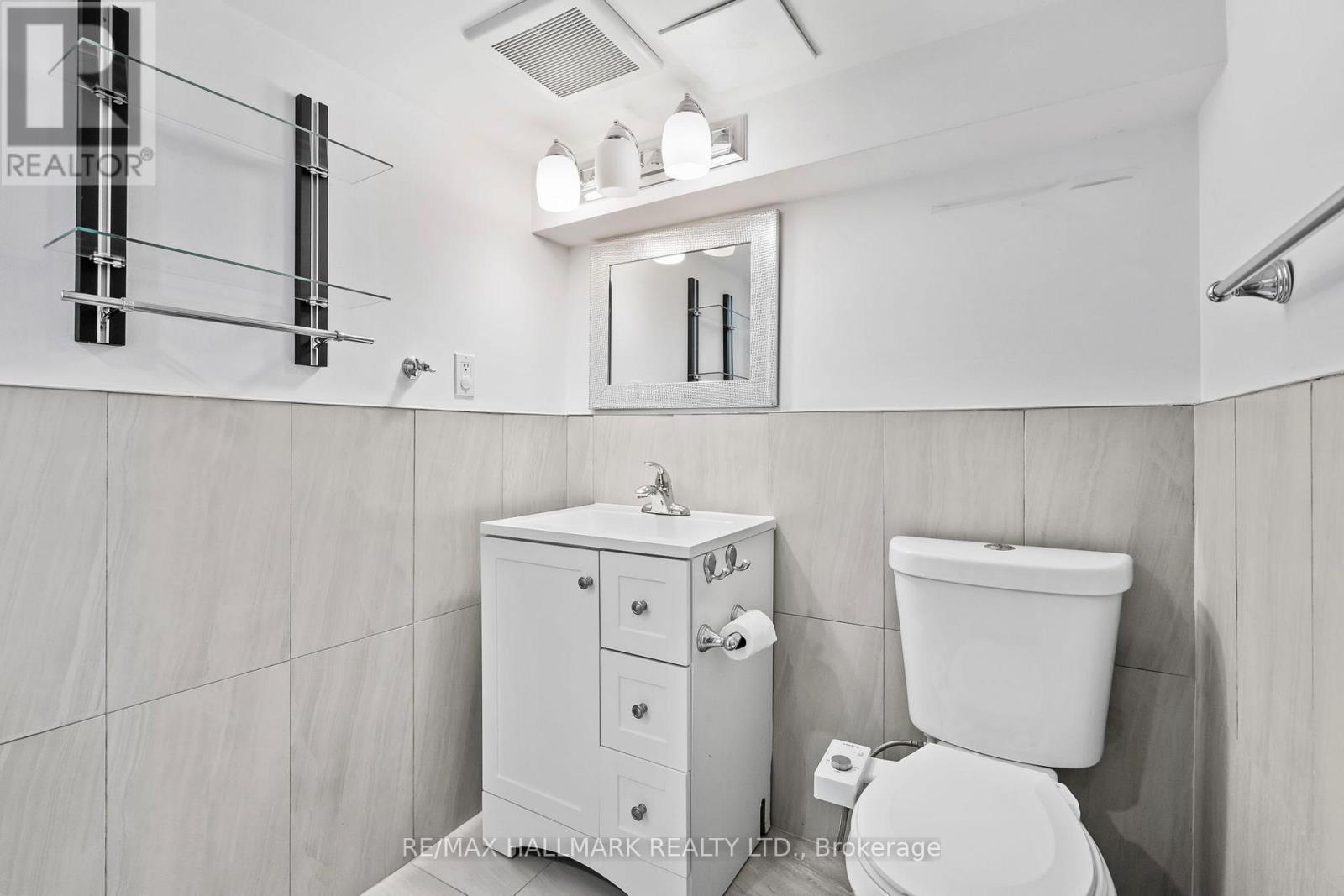 431 Beresford Avenue, Toronto, Ontario  M6S 3B6 - Photo 33 - W13000190