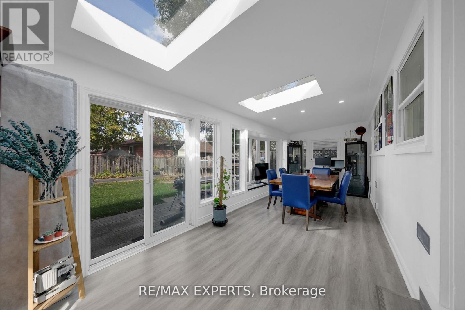 100 Wallasey Avenue, Toronto, Ontario  M9M 1E4 - Photo 21 - W13000222