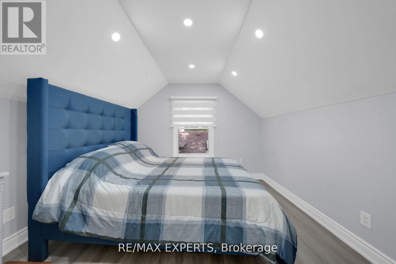 100 Wallasey Avenue, Toronto, Ontario  M9M 1E4 - Photo 25 - W13000222