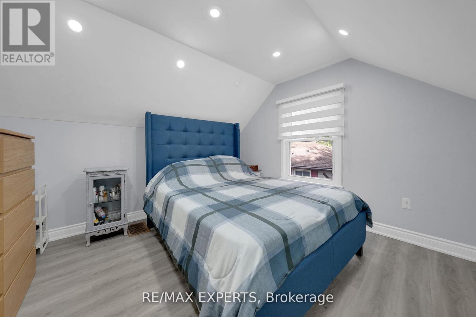 100 Wallasey Avenue, Toronto, Ontario  M9M 1E4 - Photo 26 - W13000222