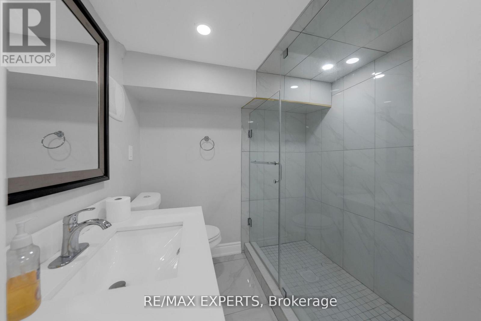 100 Wallasey Avenue, Toronto, Ontario  M9M 1E4 - Photo 31 - W13000222