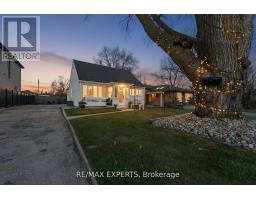 100 WALLASEY AVENUE, Toronto, Ontario