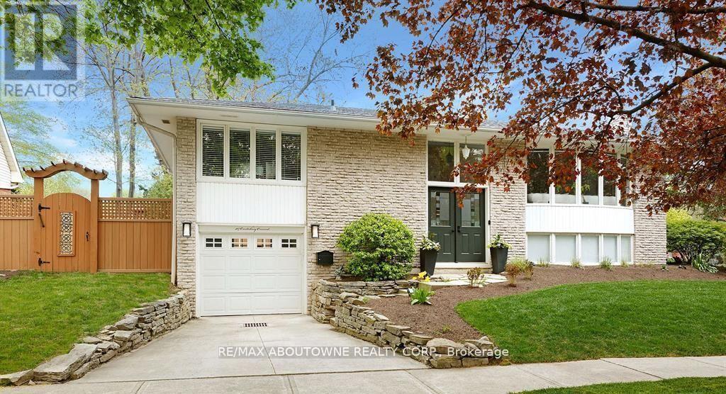 407 CANTERBURY CRESCENT, Oakville, Ontario