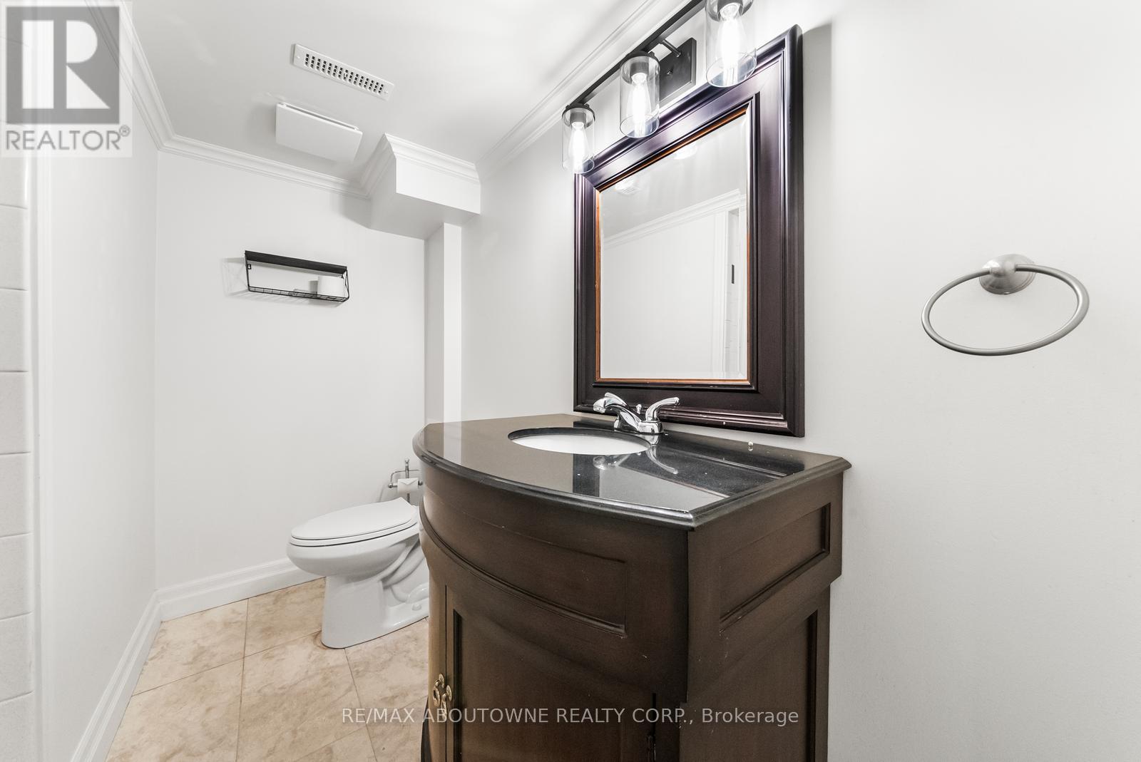 407 Canterbury Crescent, Oakville, Ontario  L6J 5K8 - Photo 15 - W13000238