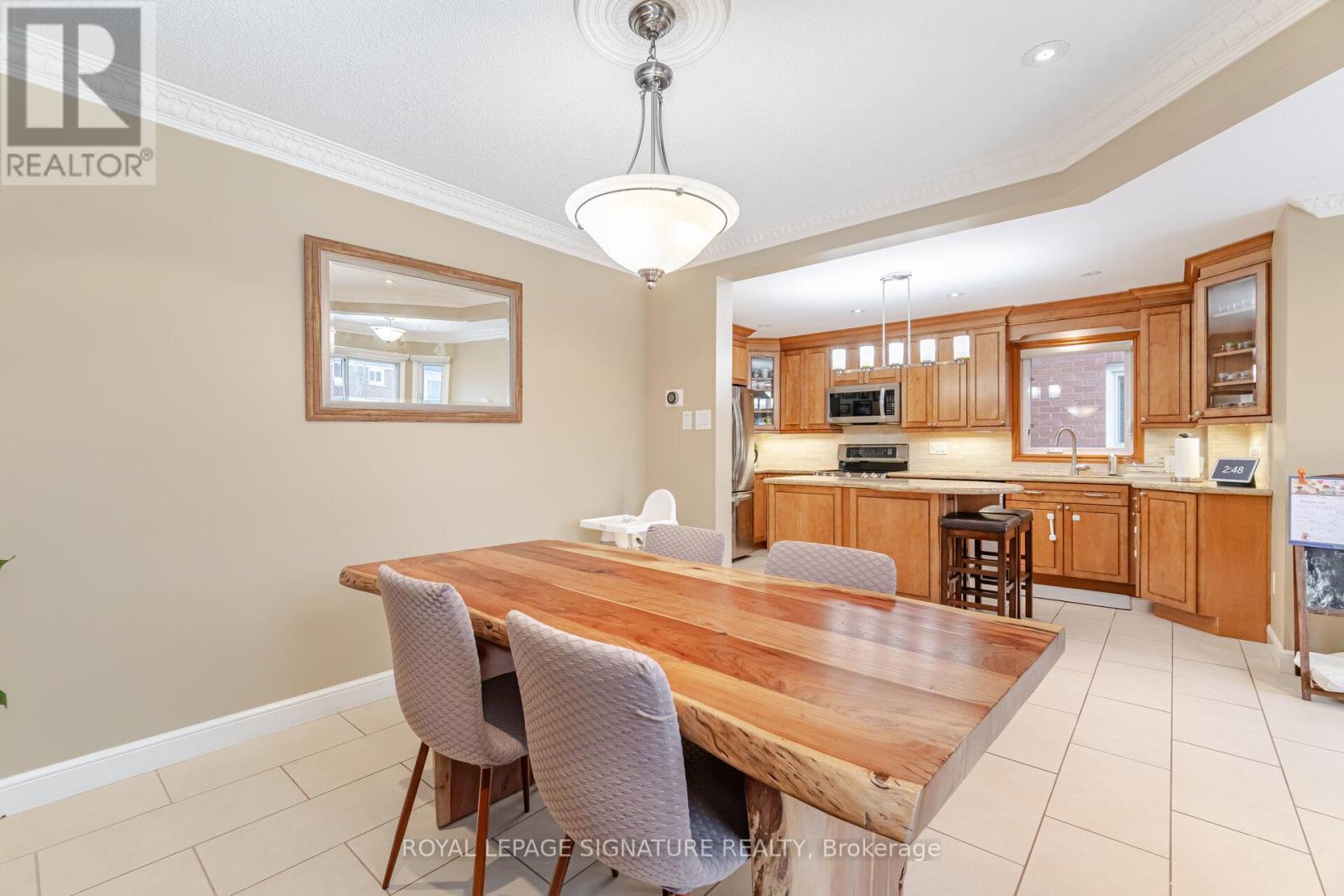 4426 Weeping Willow Drive, Mississauga, Ontario  L5V 1J9 - Photo 16 - W13000246