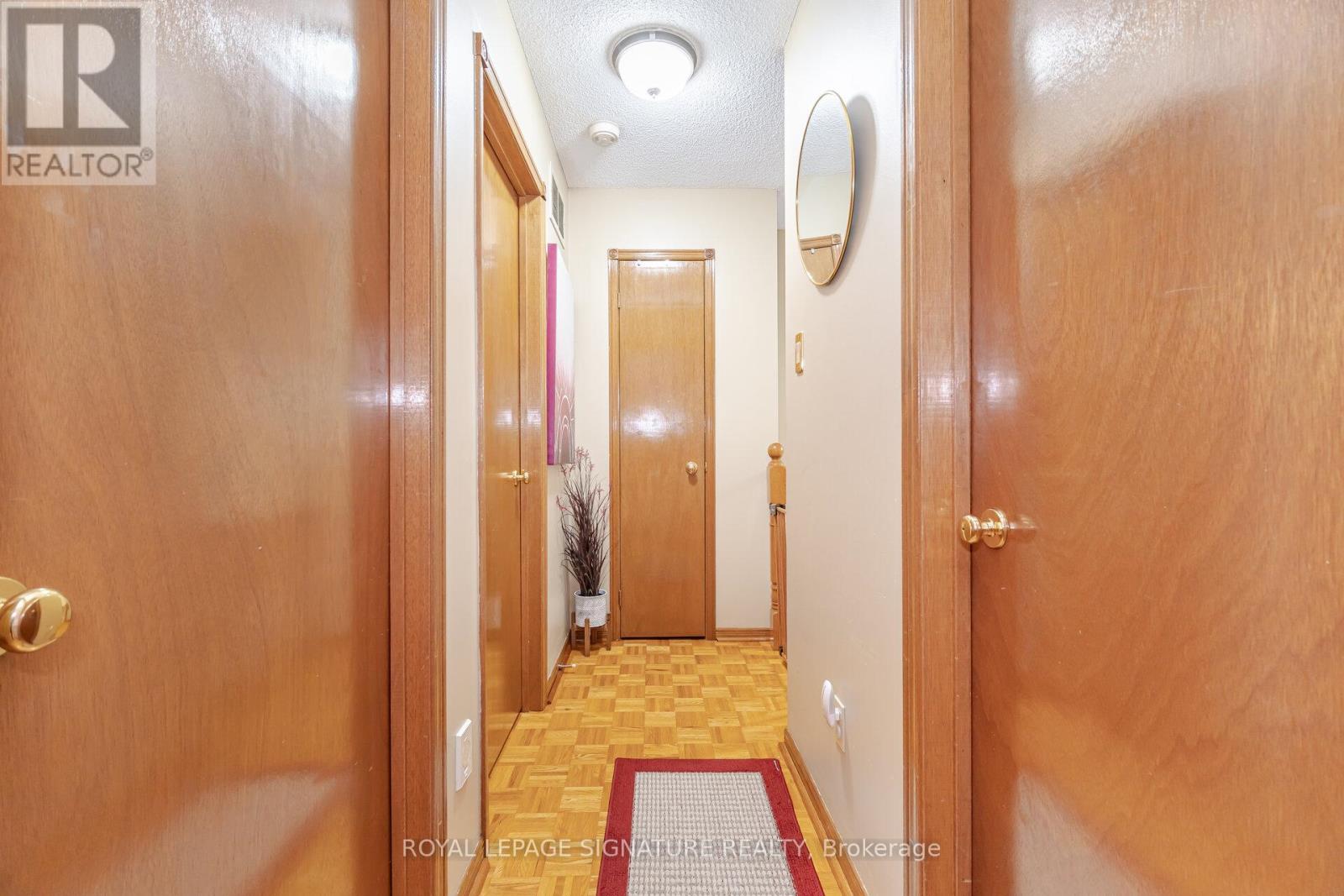 4426 Weeping Willow Drive, Mississauga, Ontario  L5V 1J9 - Photo 23 - W13000246