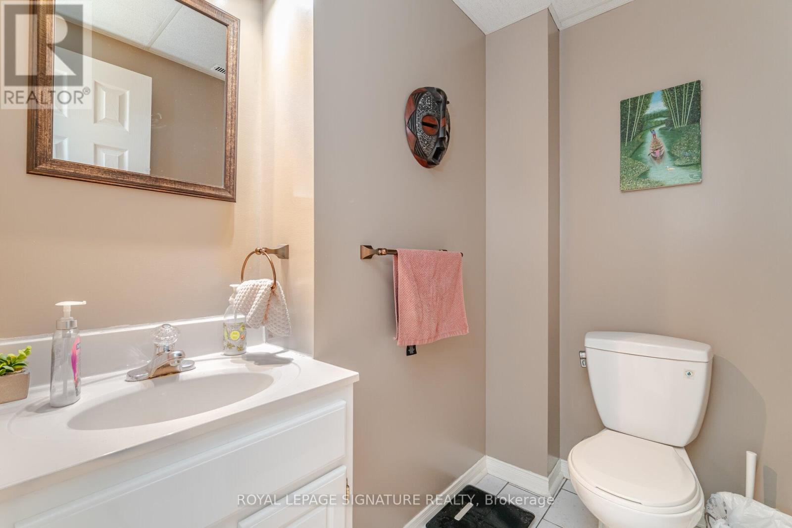 4426 Weeping Willow Drive, Mississauga, Ontario  L5V 1J9 - Photo 34 - W13000246