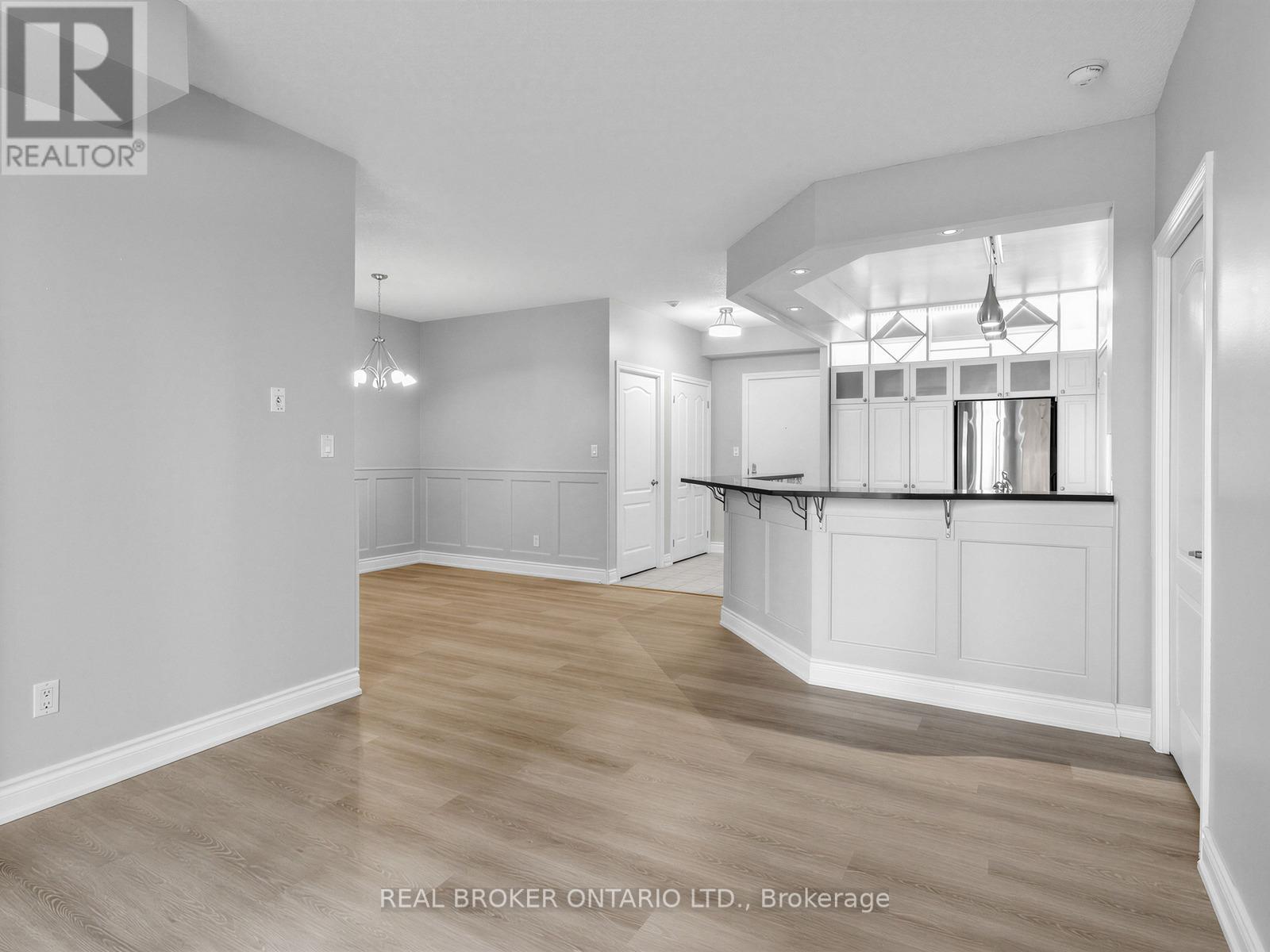 502 - 2 Aberfoyle Crescent, Toronto, Ontario  M8X 2Z8 - Photo 10 - W13000258