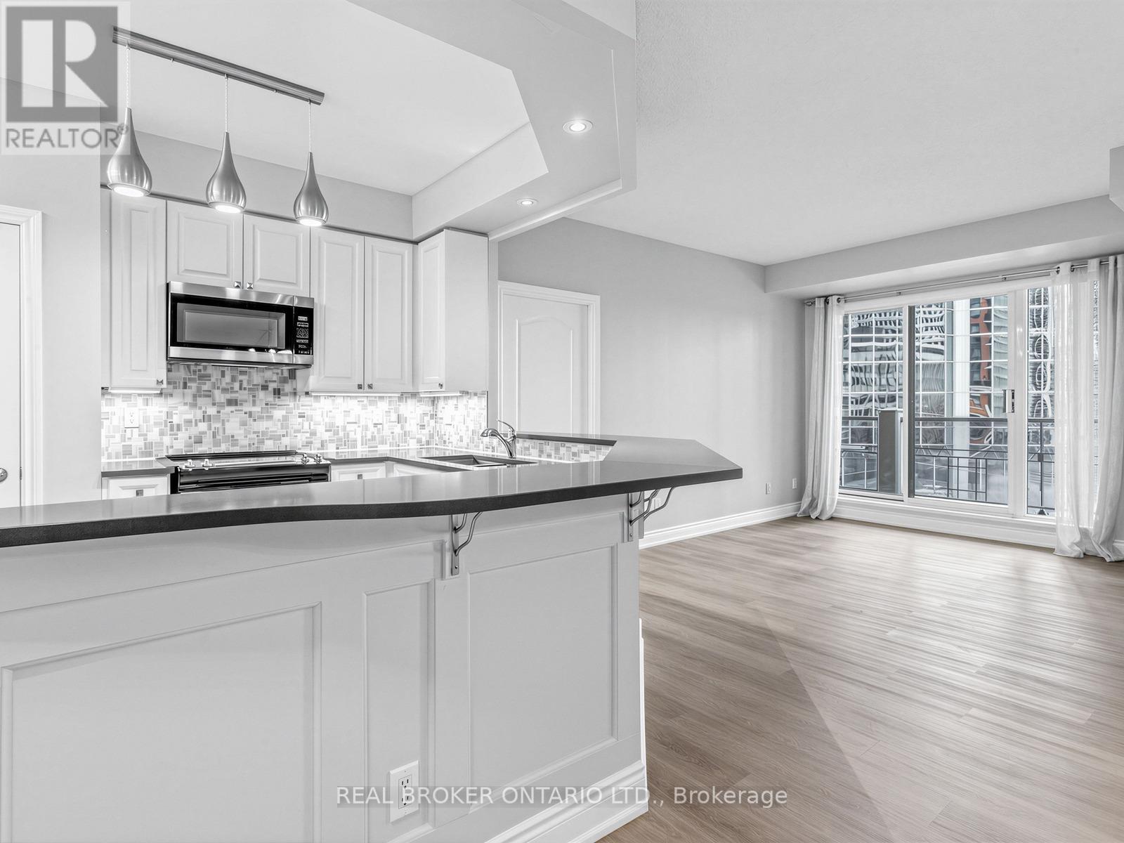 502 - 2 Aberfoyle Crescent, Toronto, Ontario  M8X 2Z8 - Photo 6 - W13000258