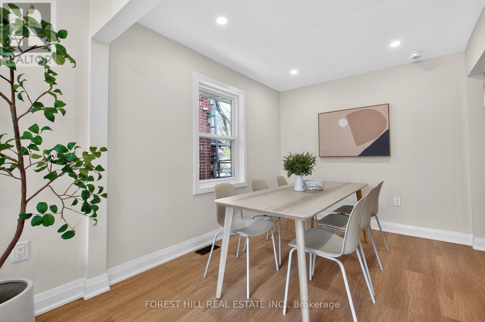 17 ALEXANDER STREET Toronto (Mimico), ON M8V 2K7