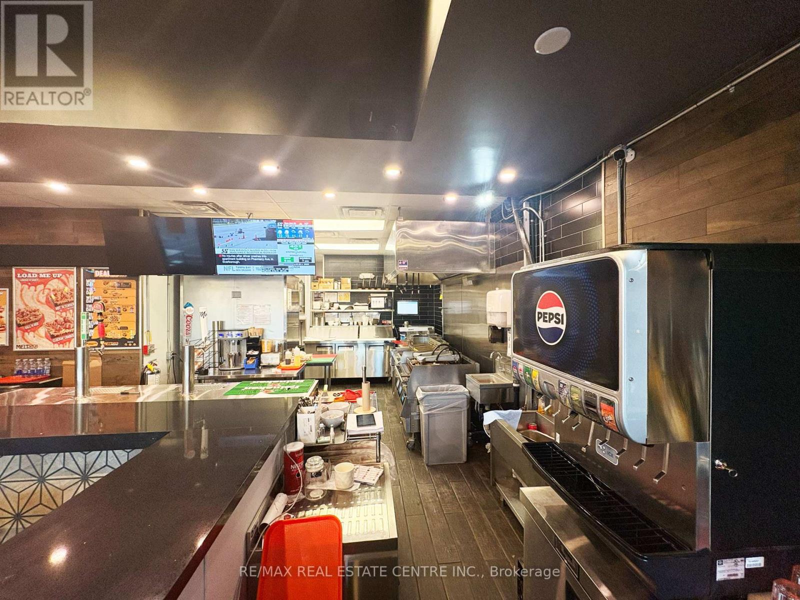 E110 - 676 Appleby Line, Burlington, Ontario  L7L 6J9 - Photo 10 - W13000264