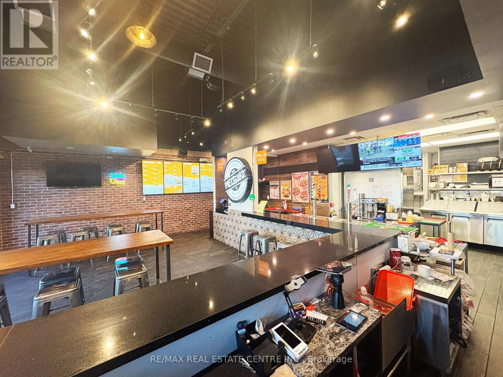 E110 - 676 Appleby Line, Burlington, Ontario  L7L 6J9 - Photo 12 - W13000264