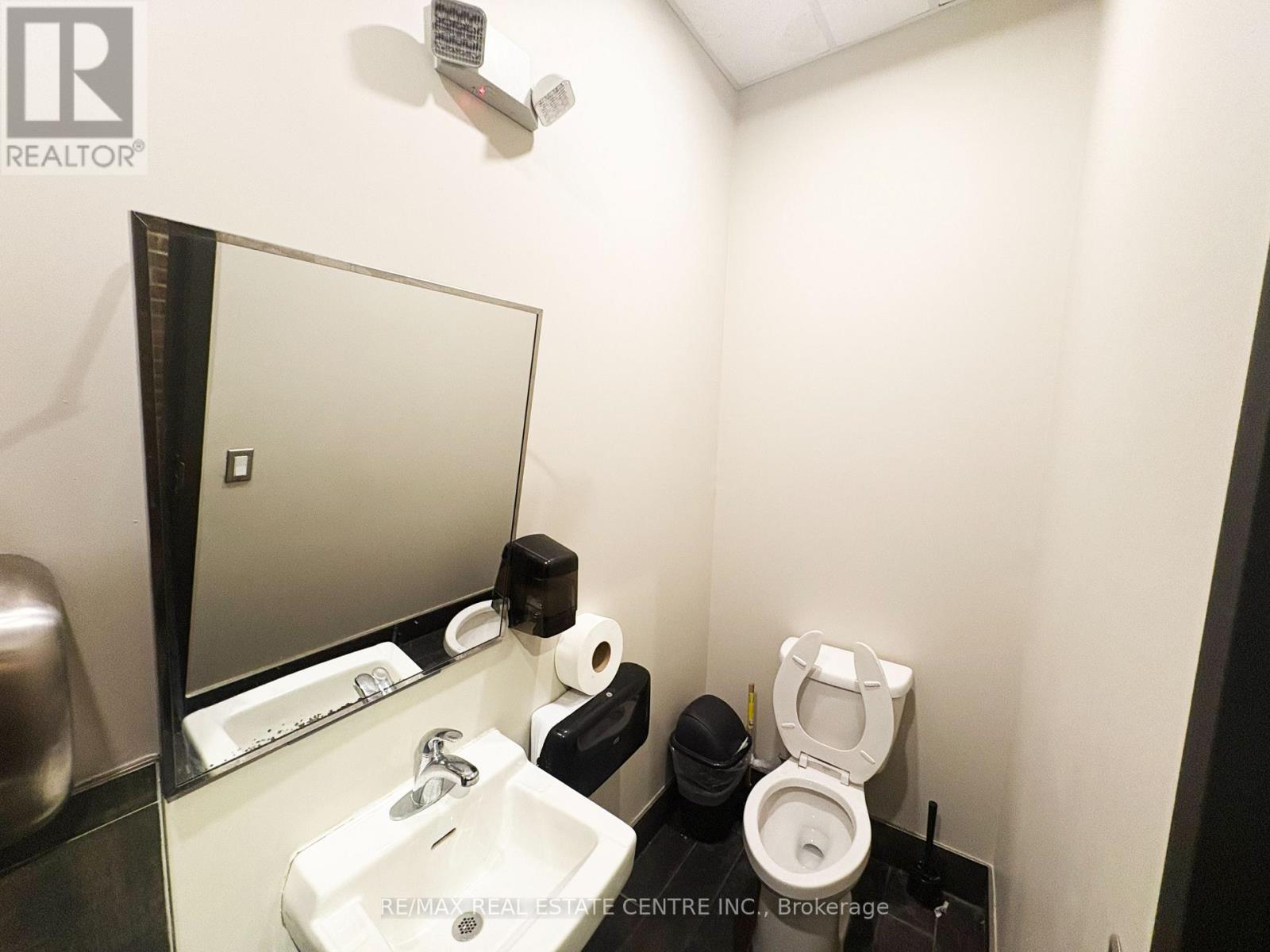 E110 - 676 Appleby Line, Burlington, Ontario  L7L 6J9 - Photo 21 - W13000264