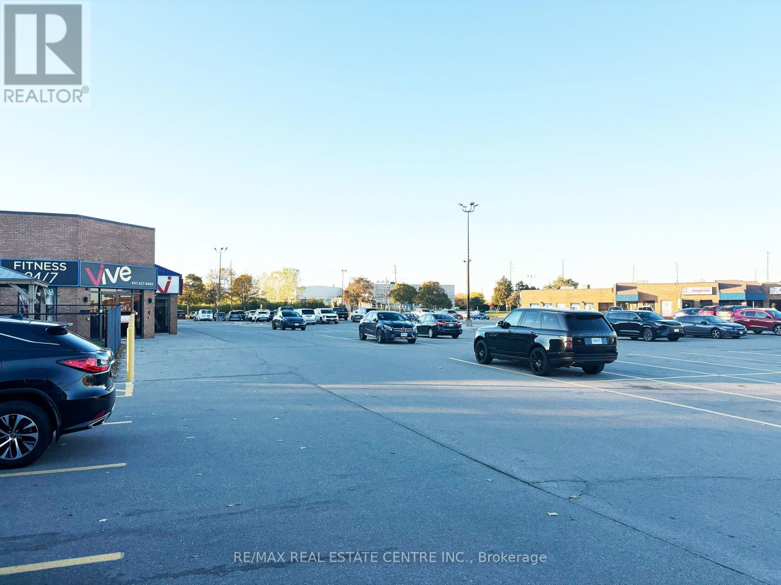 E110 - 676 Appleby Line, Burlington, Ontario  L7L 6J9 - Photo 24 - W13000264