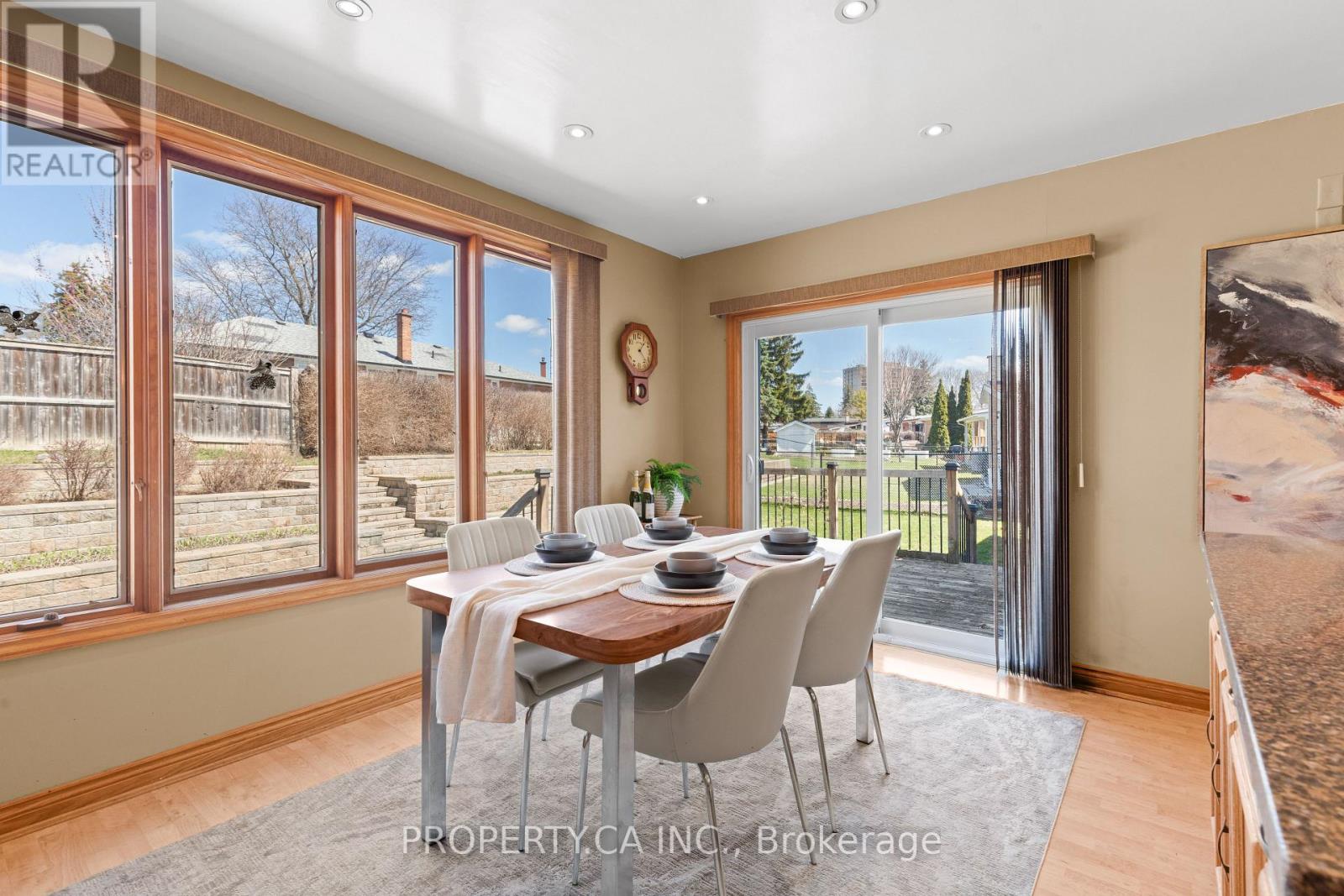 38 Florida Crescent, Toronto, Ontario  M9M 1P5 - Photo 15 - W13000268