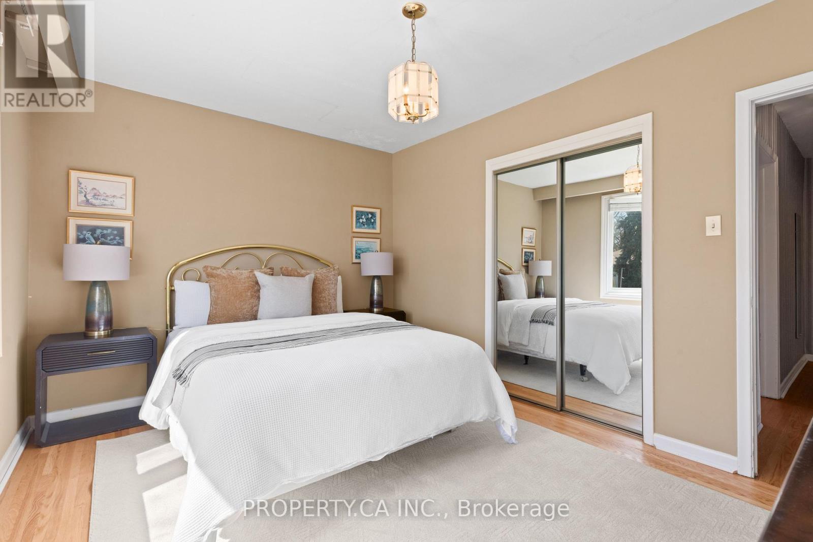 38 Florida Crescent, Toronto, Ontario  M9M 1P5 - Photo 16 - W13000268