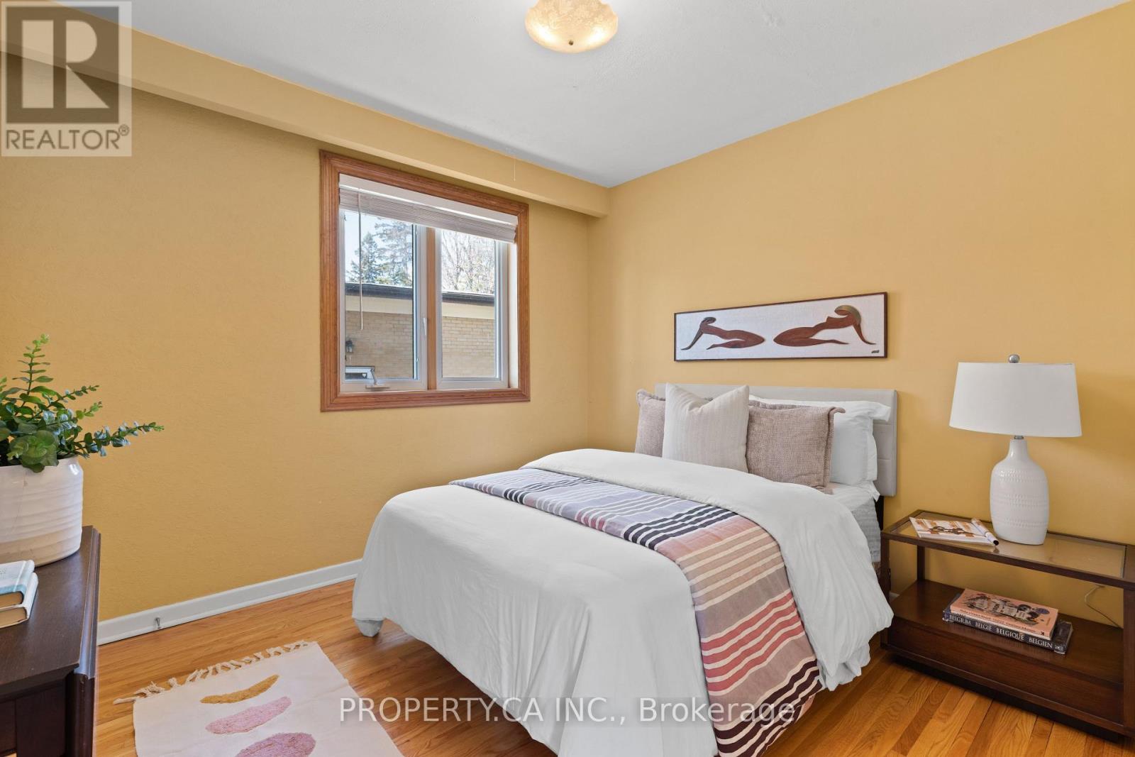 38 Florida Crescent, Toronto, Ontario  M9M 1P5 - Photo 19 - W13000268