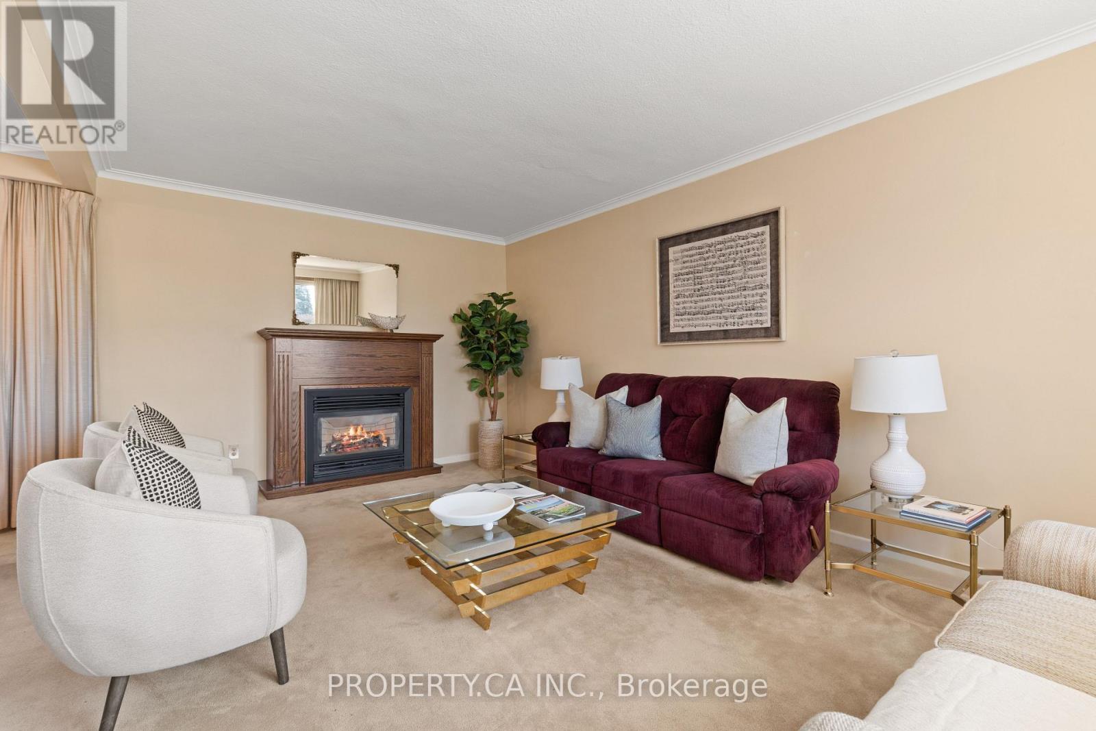 38 Florida Crescent, Toronto, Ontario  M9M 1P5 - Photo 8 - W13000268