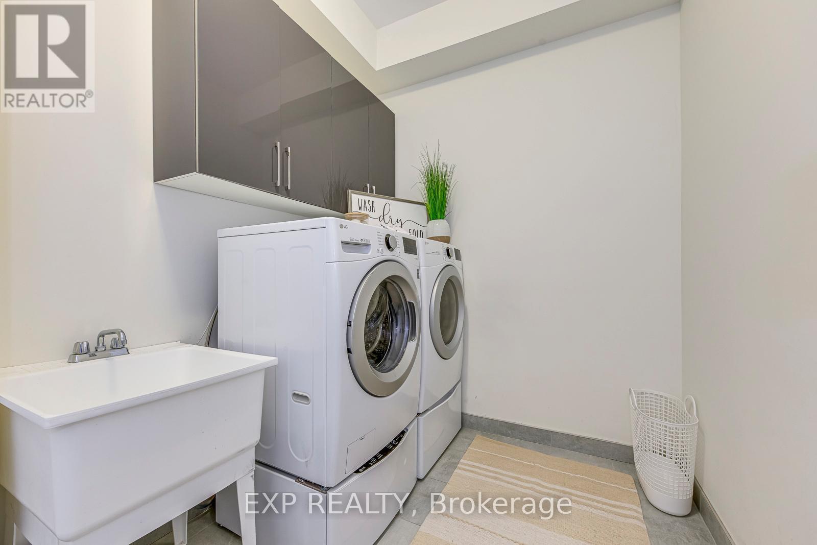 3075 Ernest Appelbe Boulevard, Oakville, Ontario  L6H 0M1 - Photo 7 - W13000274