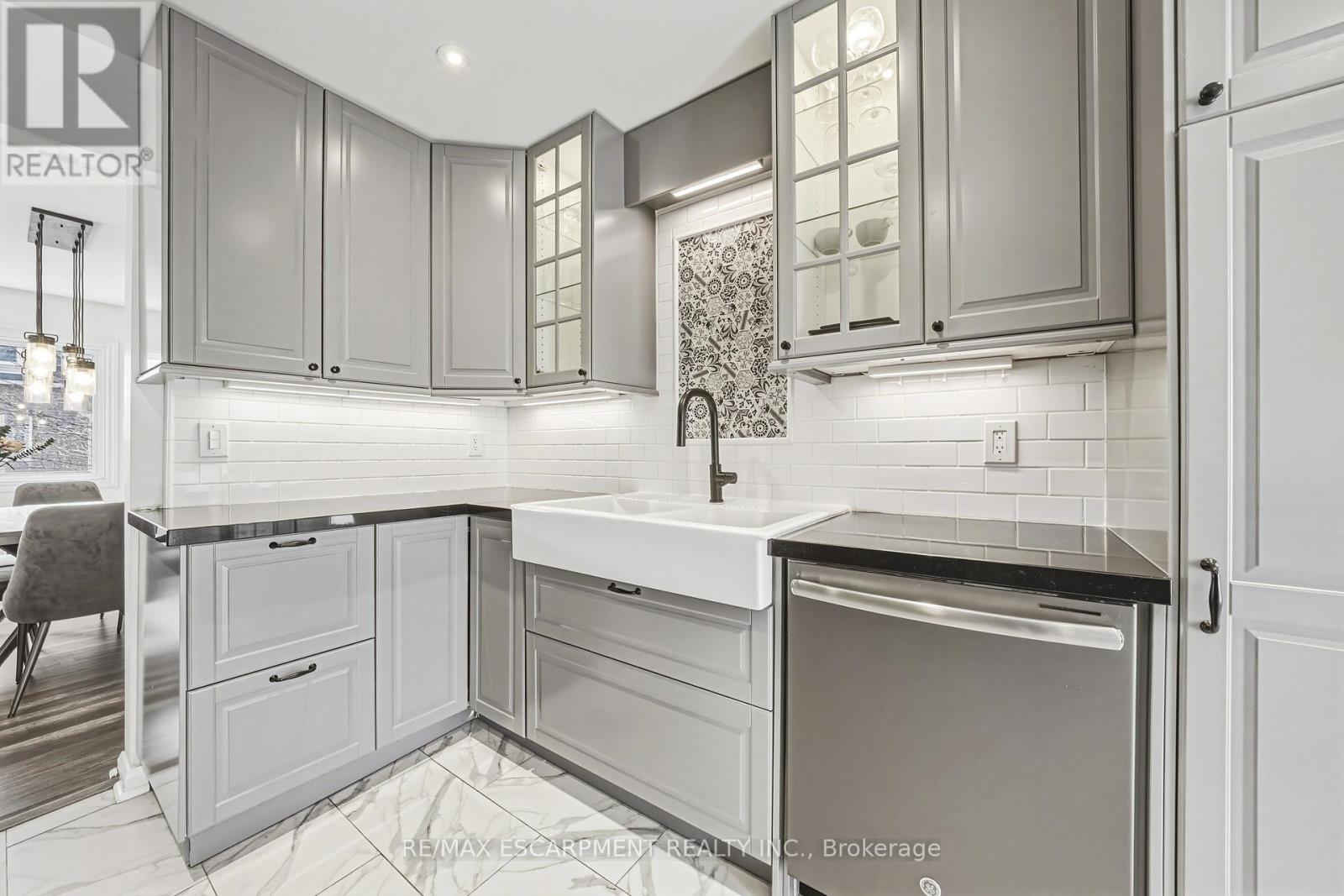 242 - 2055 Walkers Line, Burlington, Ontario  L7M 4B5 - Photo 11 - W13000278