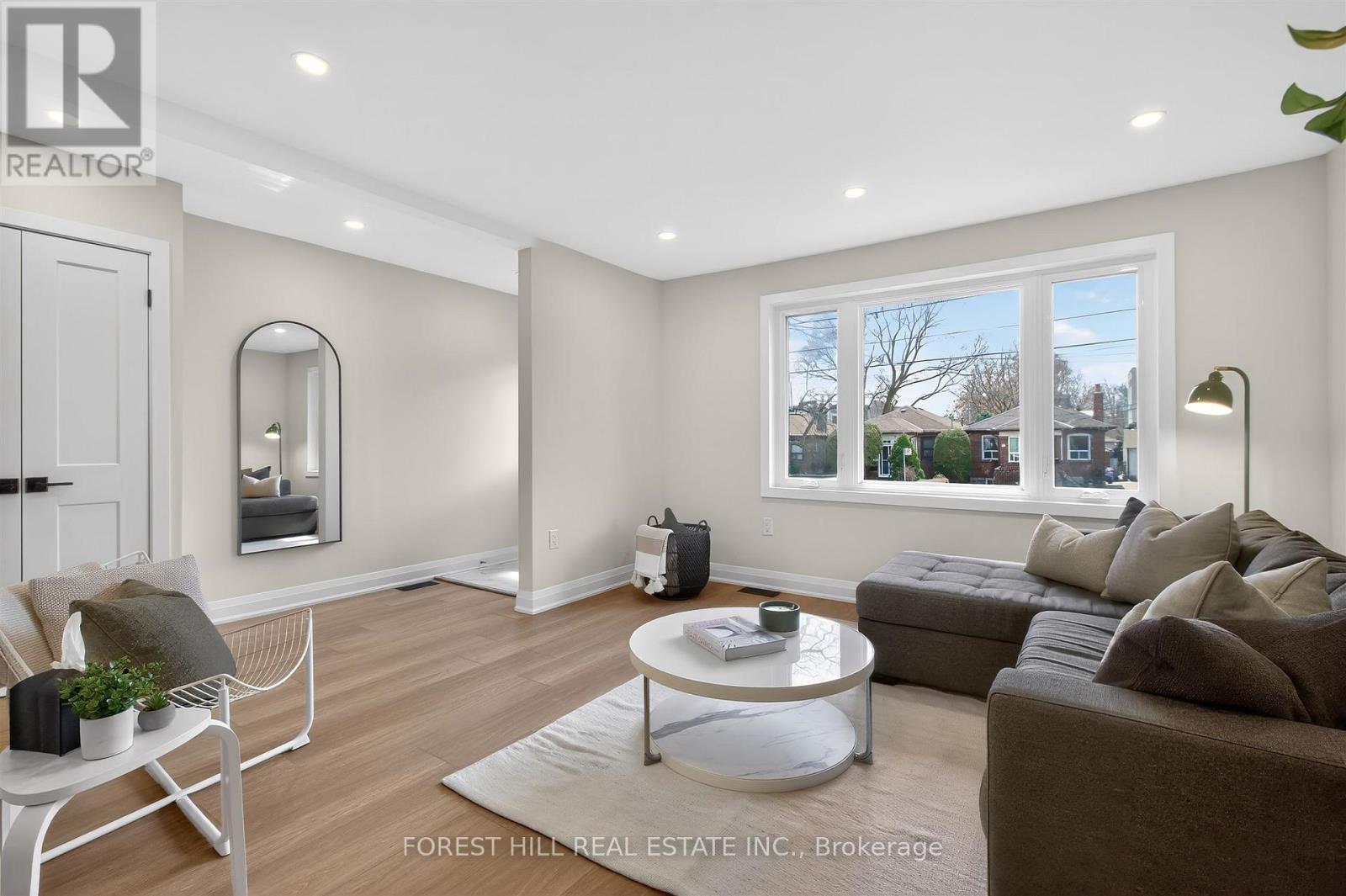 17 Alexander Street, Toronto, Ontario  M8V 2K7 - Photo 6 - W13000284