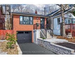 17 ALEXANDER STREET, Toronto, Ontario