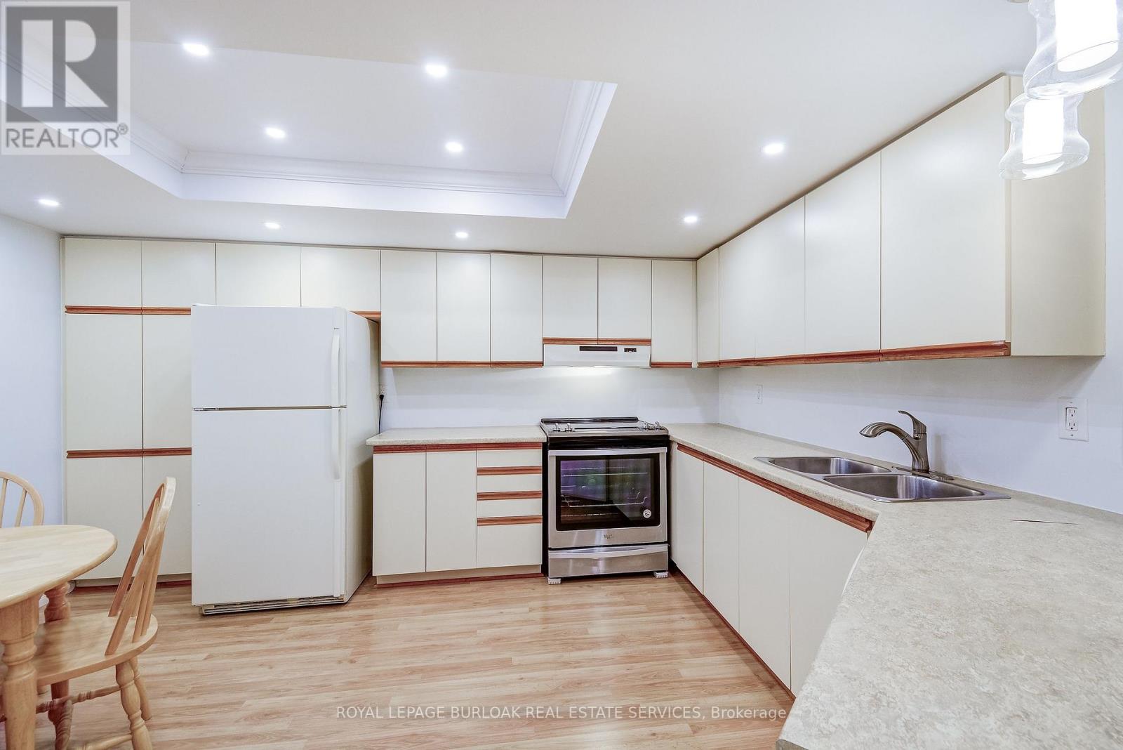 204 - 1201 North Shore Boulevard, Burlington, Ontario  L7S 1Z5 - Photo 9 - W13000296