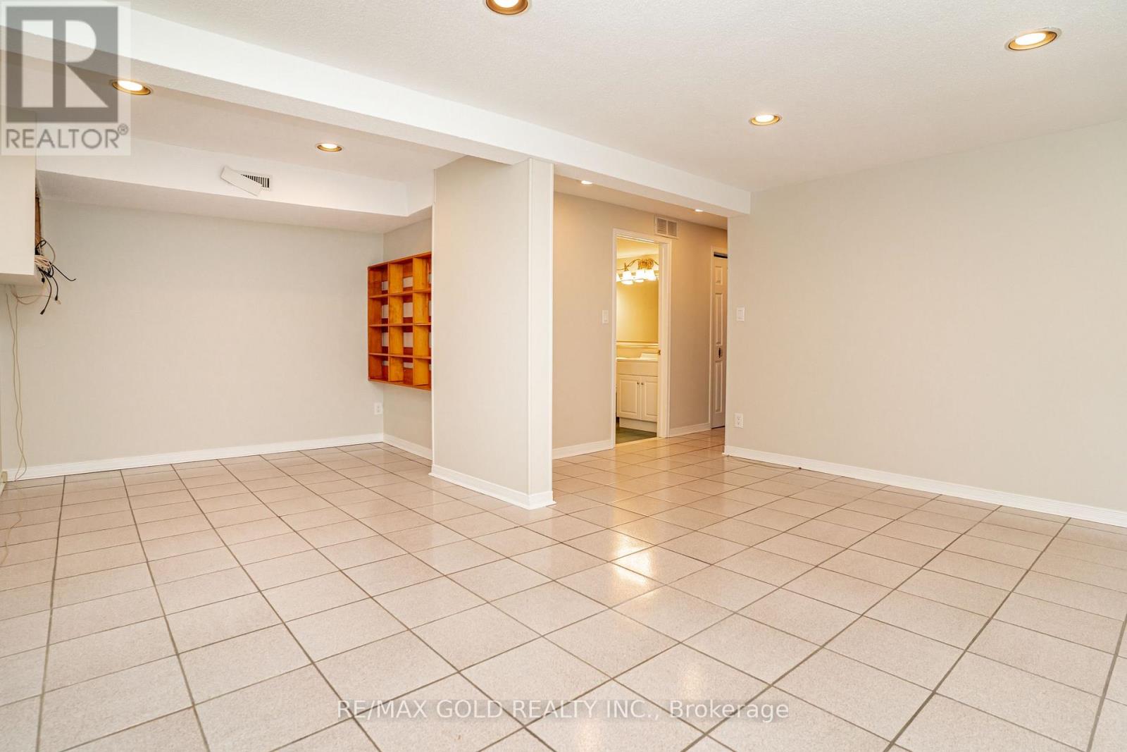 27 Davenport Crescent, Brampton, Ontario  L6T 3L5 - Photo 30 - W13000314