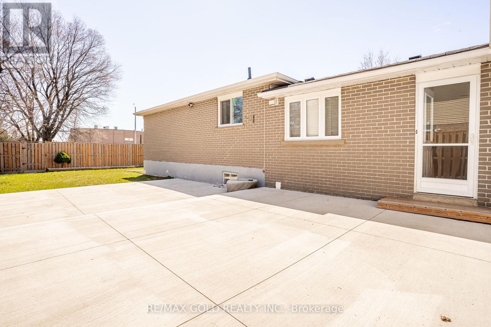 27 Davenport Crescent, Brampton, Ontario  L6T 3L5 - Photo 41 - W13000314