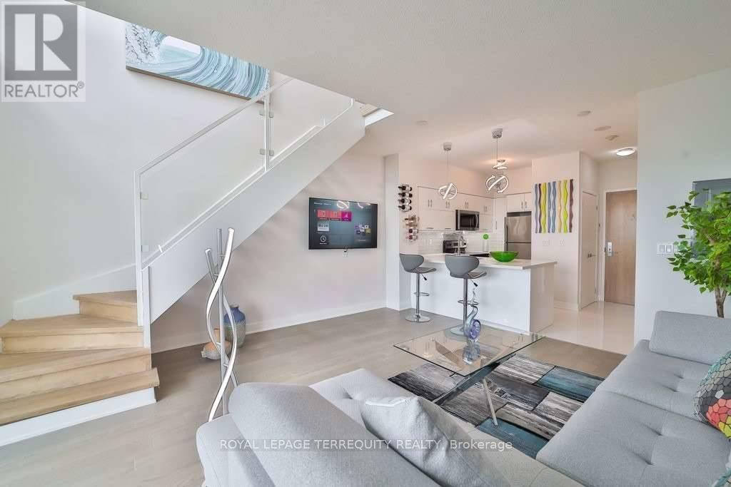 Ph06 - 185 Legion Road N, Toronto, Ontario  M8Y 0A1 - Photo 11 - W13000326