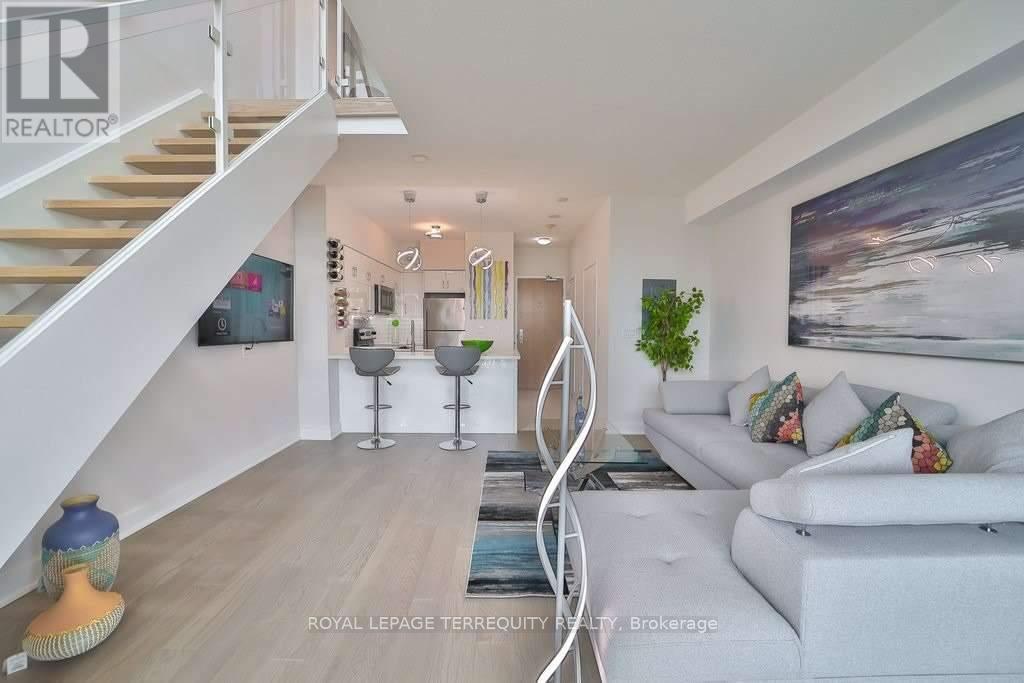 Ph06 - 185 Legion Road N, Toronto, Ontario  M8Y 0A1 - Photo 13 - W13000326