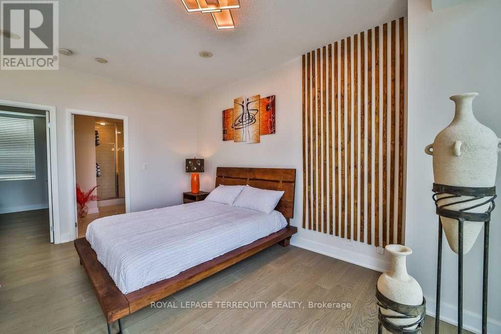 Ph06 - 185 Legion Road N, Toronto, Ontario  M8Y 0A1 - Photo 21 - W13000326