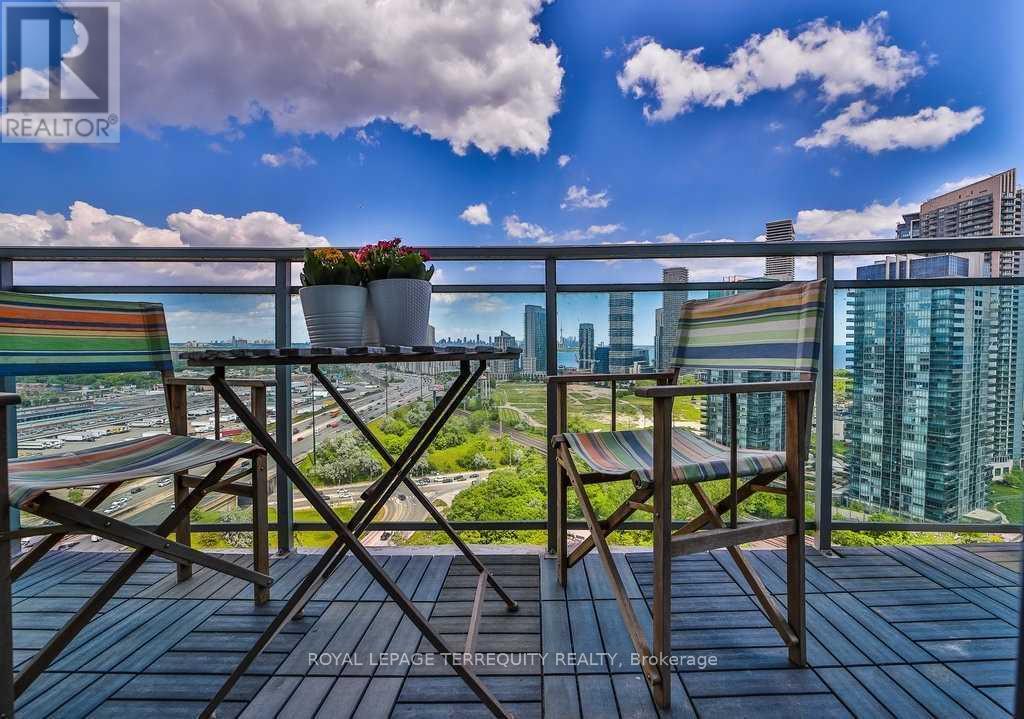 Ph06 - 185 Legion Road N, Toronto, Ontario  M8Y 0A1 - Photo 32 - W13000326