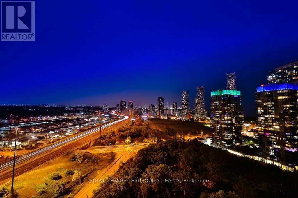 Ph06 - 185 Legion Road N, Toronto, Ontario  M8Y 0A1 - Photo 34 - W13000326