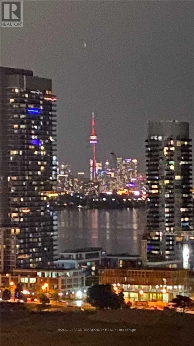 Ph06 - 185 Legion Road N, Toronto, Ontario  M8Y 0A1 - Photo 36 - W13000326