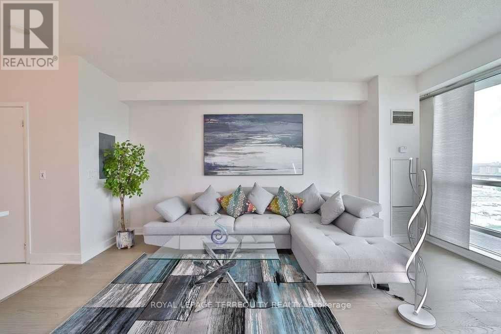 Ph06 - 185 Legion Road N, Toronto, Ontario  M8Y 0A1 - Photo 7 - W13000326