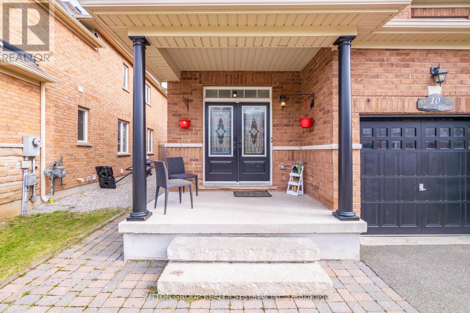 10 Munch Place, Milton, Ontario  L9T 8K6 - Photo 3 - W13000348