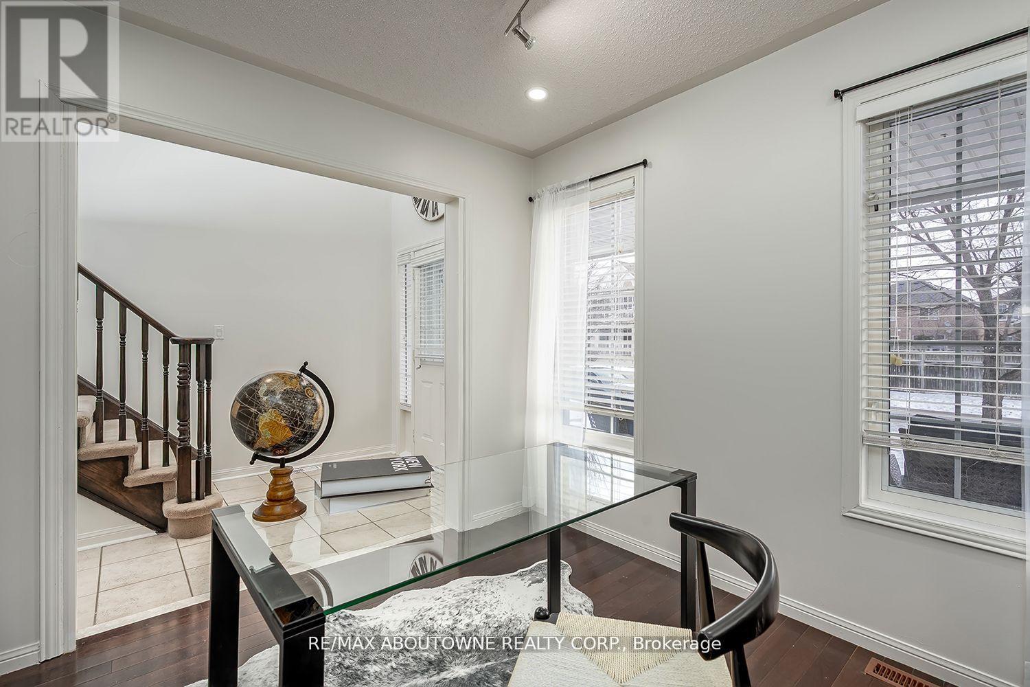 599 Caverhill Crescent, Milton, Ontario  L9T 5K1 - Photo 6 - W13000360