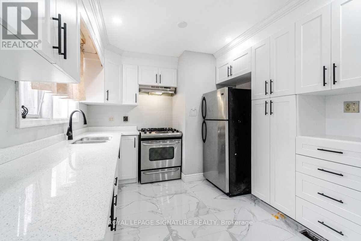 1 - 30 Gunton Drive, Toronto, Ontario  M9W 3H2 - Photo 12 - W13000368