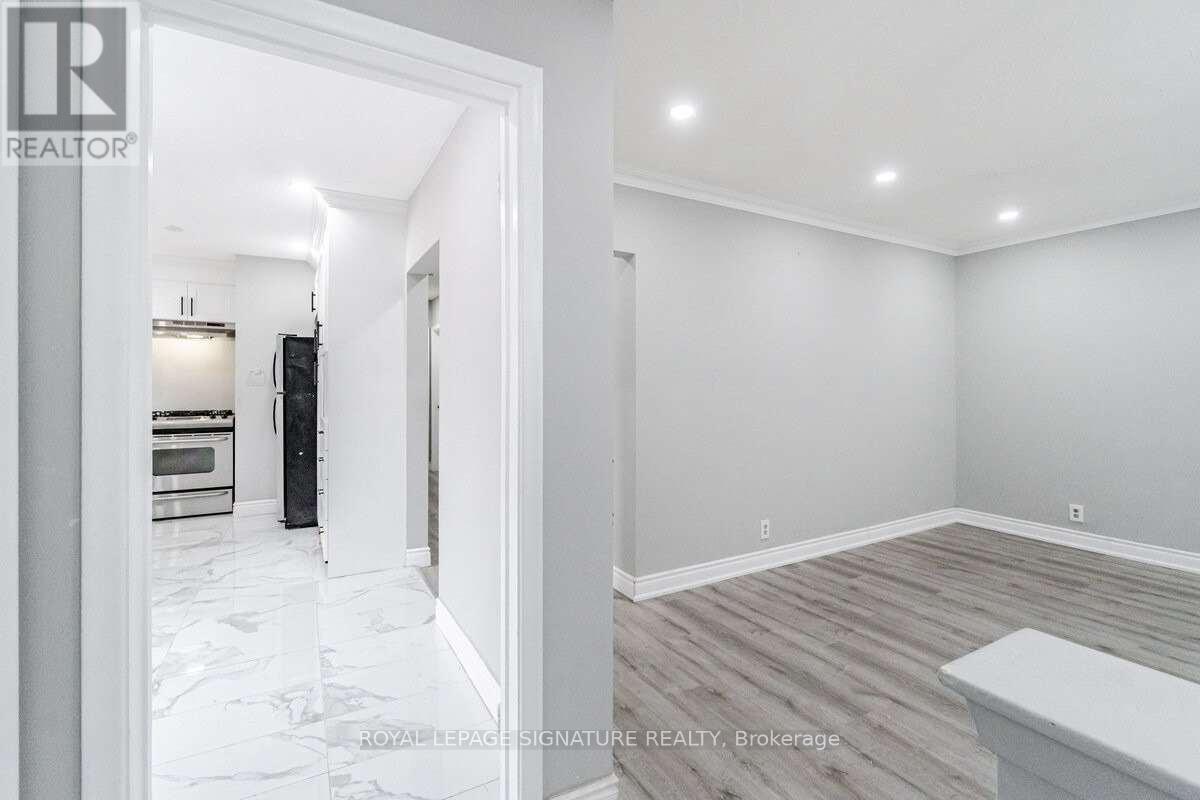 1 - 30 Gunton Drive, Toronto, Ontario  M9W 3H2 - Photo 6 - W13000368