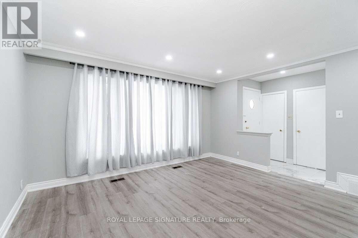 1 - 30 Gunton Drive, Toronto, Ontario  M9W 3H2 - Photo 7 - W13000368