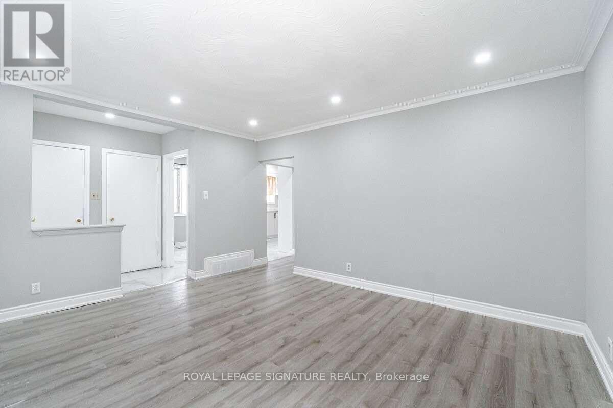 1 - 30 Gunton Drive, Toronto, Ontario  M9W 3H2 - Photo 9 - W13000368