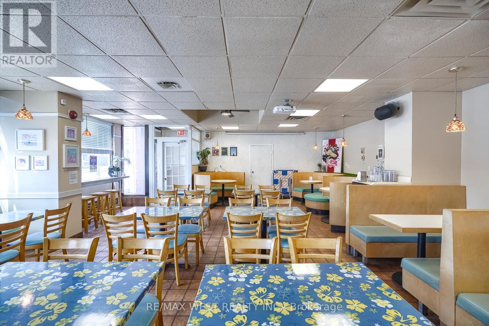 369 Keele Street, Toronto, Ontario  M6P 2K6 - Photo 10 - W13000378