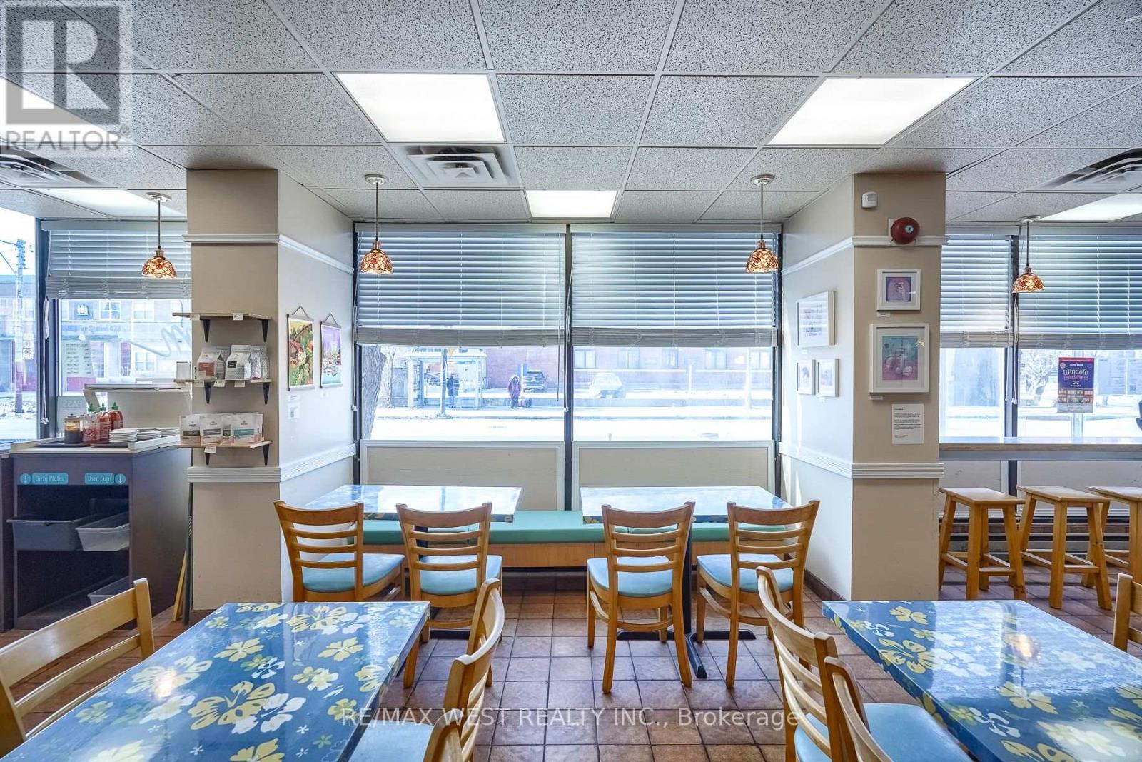 369 Keele Street, Toronto, Ontario  M6P 2K6 - Photo 11 - W13000378