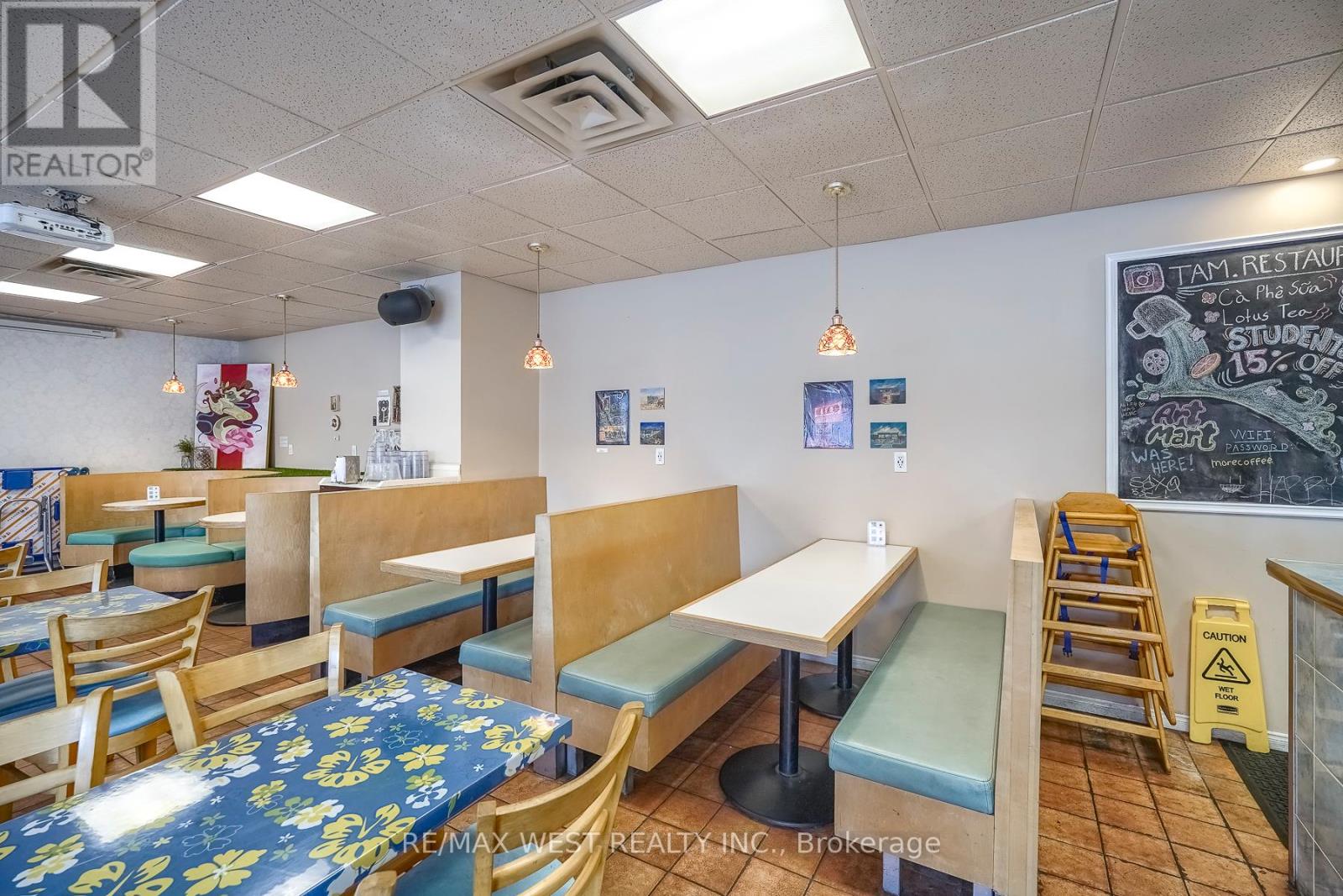 369 Keele Street, Toronto, Ontario  M6P 2K6 - Photo 14 - W13000378