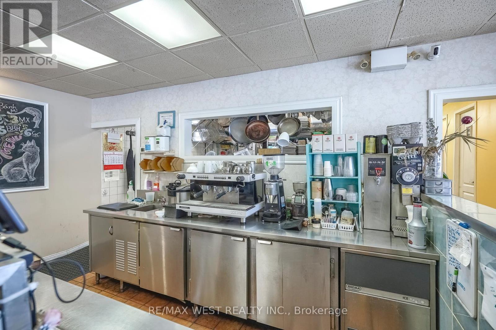 369 Keele Street, Toronto, Ontario  M6P 2K6 - Photo 17 - W13000378