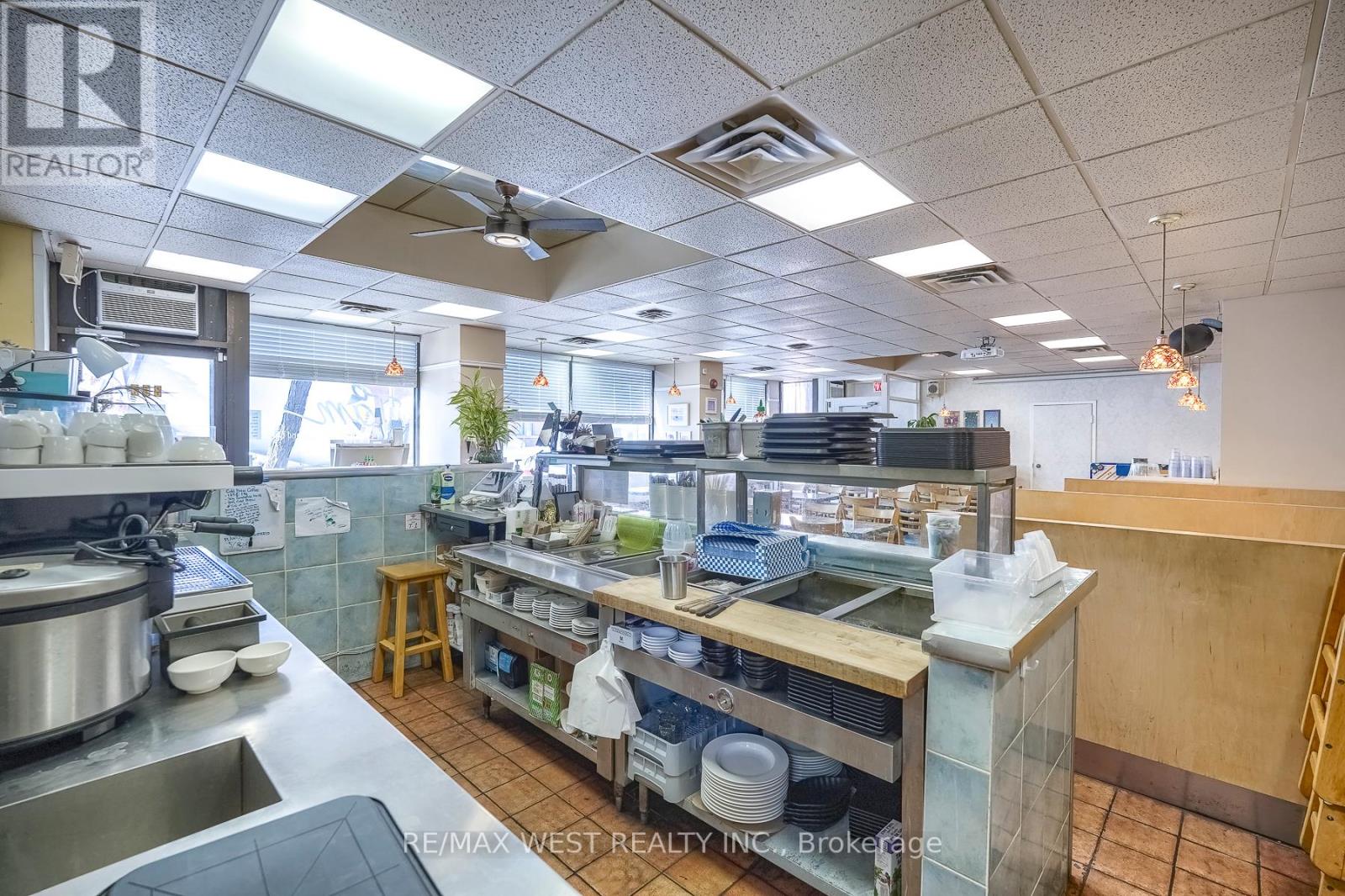 369 Keele Street, Toronto, Ontario  M6P 2K6 - Photo 18 - W13000378