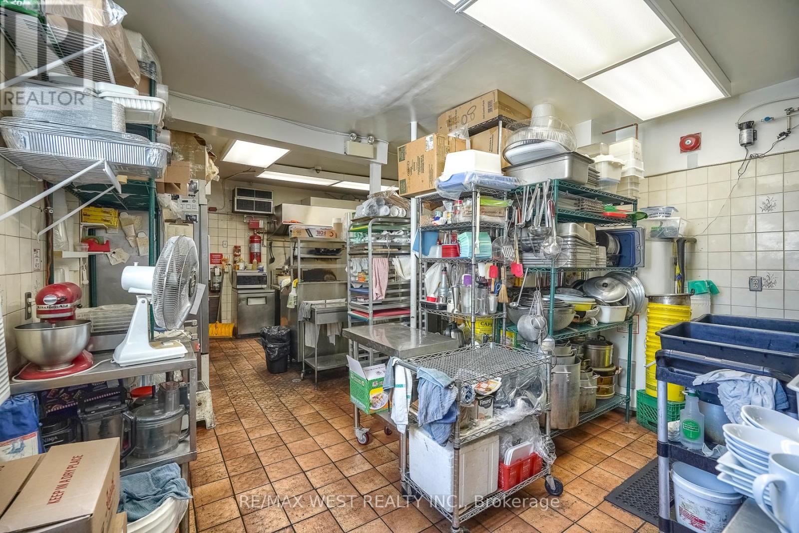 369 Keele Street, Toronto, Ontario  M6P 2K6 - Photo 23 - W13000378