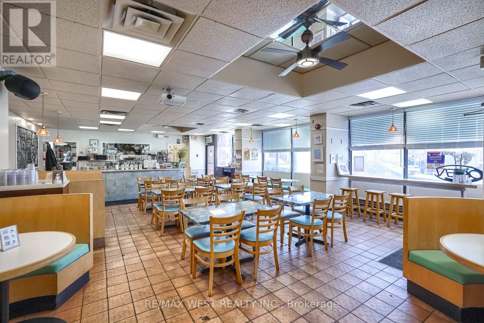 369 Keele Street, Toronto, Ontario  M6P 2K6 - Photo 7 - W13000378