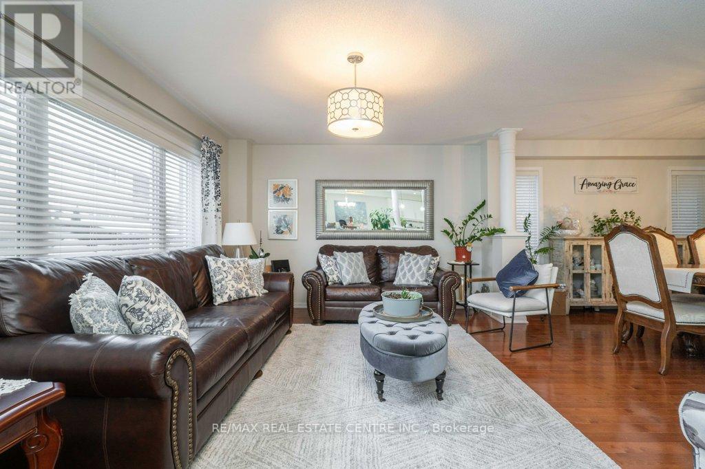 673 Armstrong Boulevard, Milton, Ontario  L9T 0H4 - Photo 4 - W13000386
